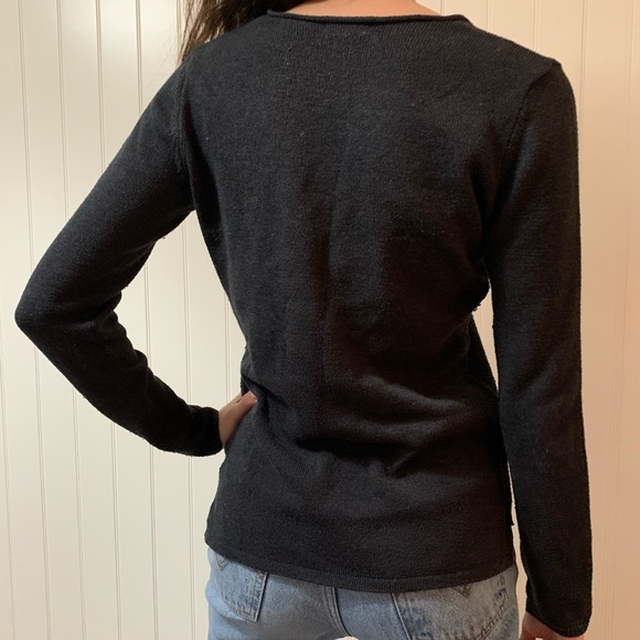Women’s Scoop Neck Sweater - Picture 4 of 5